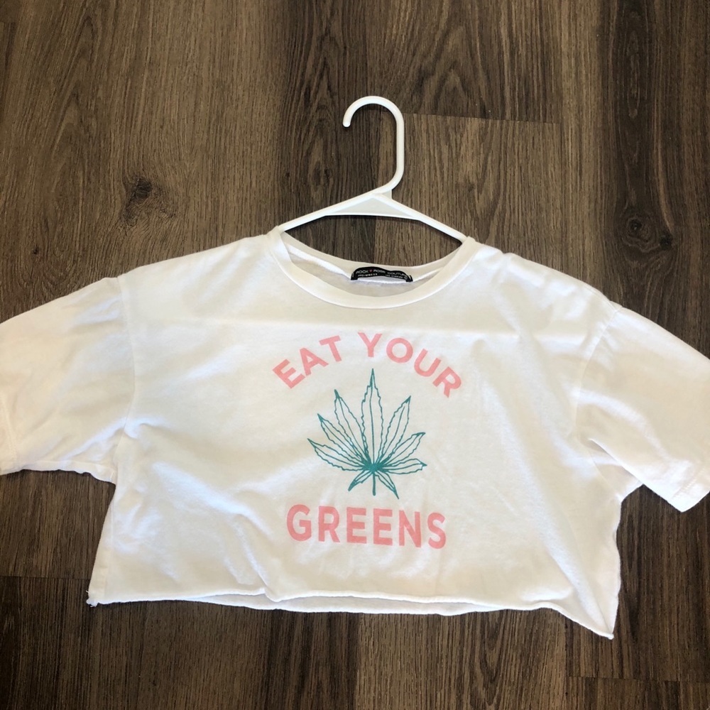 (SOLD) Cute eat yo greens graphic crop top